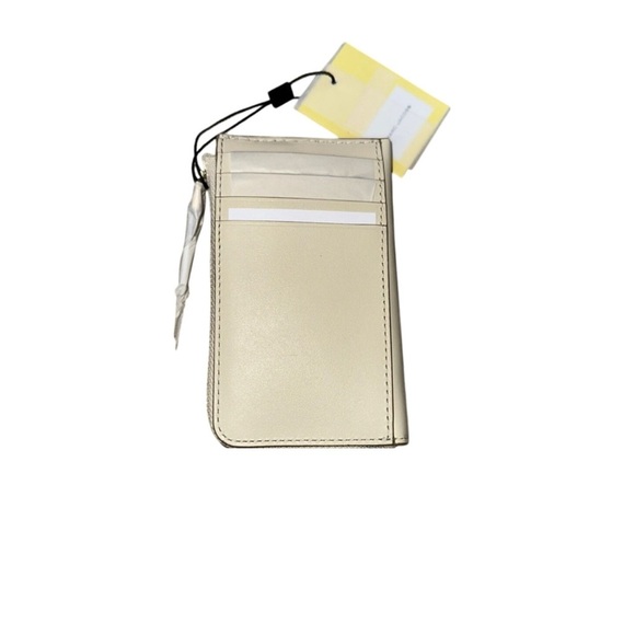 Marc Jacobs Snapshot Cream Zip Card Holder Wallet - Picture 2 of 5